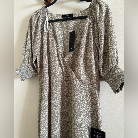 Lulu’s Sage Green Floral Print Puff Sleeve Midi Dress Size Large New - Picture 9 of 9